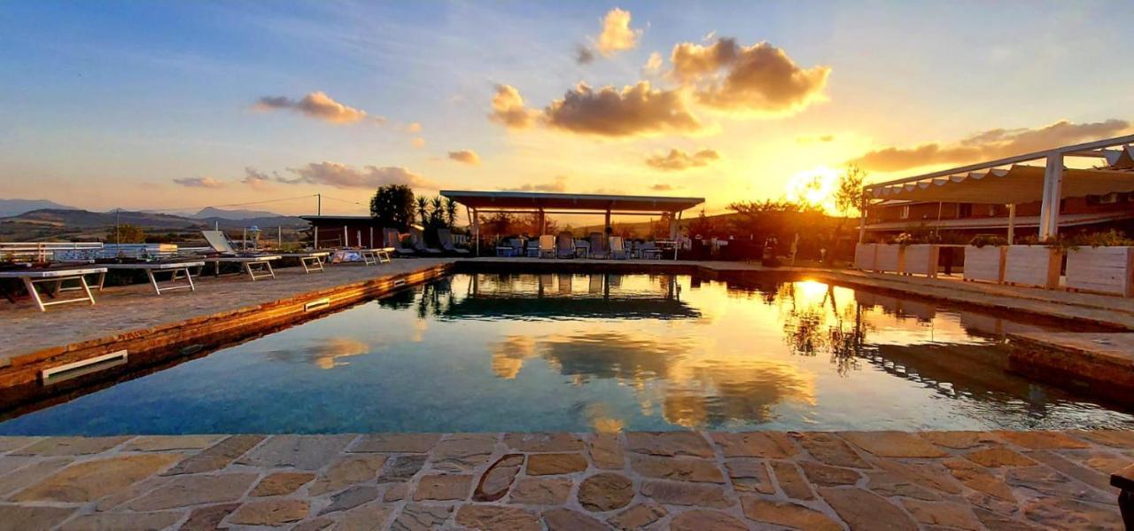 Belvedere Ostrense La Collina Dei Cavalieriヴィラ エクステリア 写真